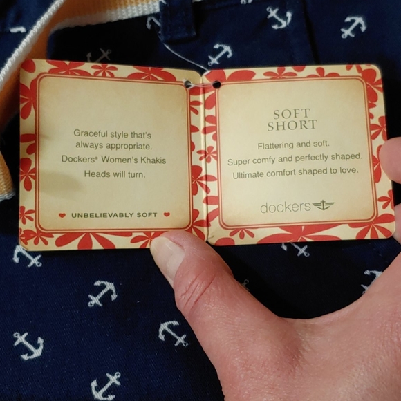 Dockers 🆕 Soft Slimming Anchor Shorts 8 - Picture 12 of 14